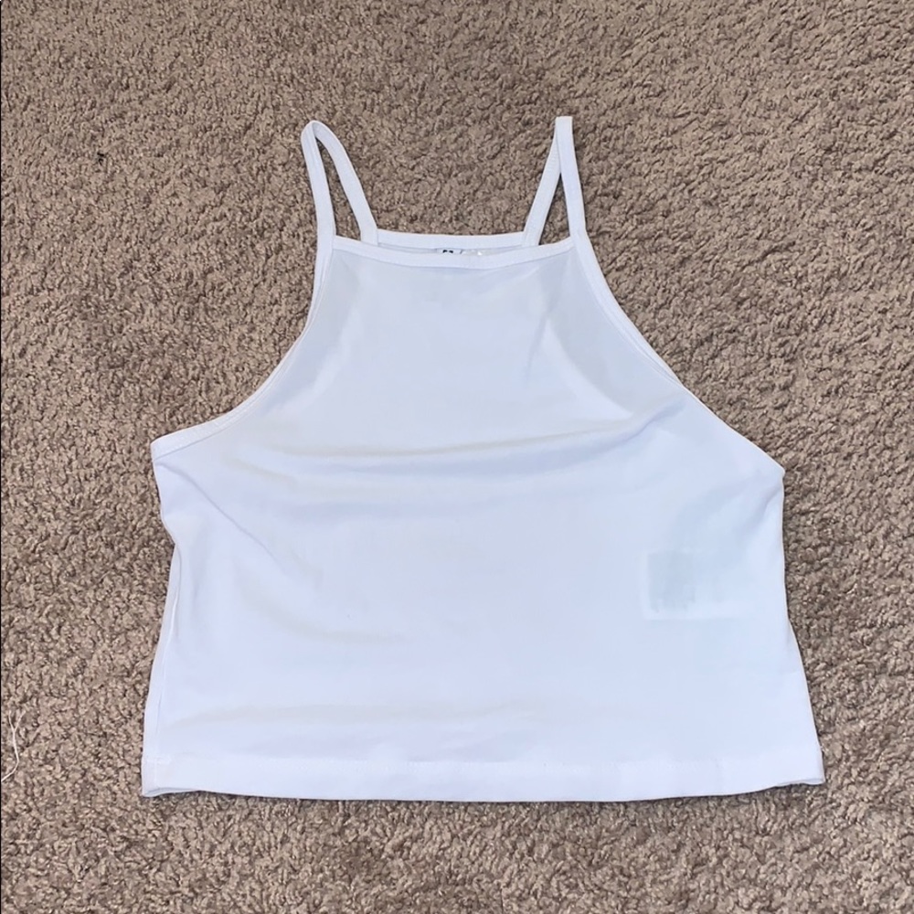 White tank top cropped